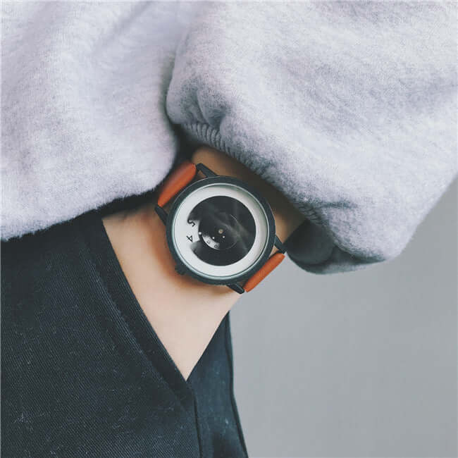 Kenvi Co handsless watches, Kenvi Co men’s watch, Kenvi Co women’s watch, Kenvi Co minimalist timepiece, Kenvi Co modern watch design